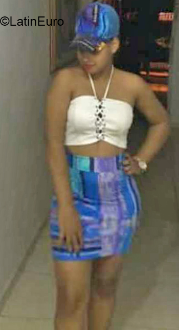 Date this sensual Dominican Republic girl Kim from Santo Domingo DO36545