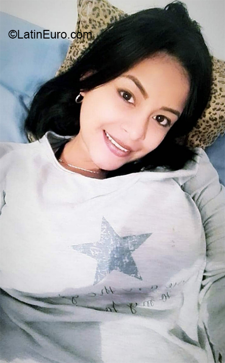 Date this passionate Colombia girl Mary from Medellin CO26285
