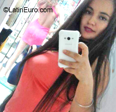 Date this tall Colombia girl Maria from Cali CO26299