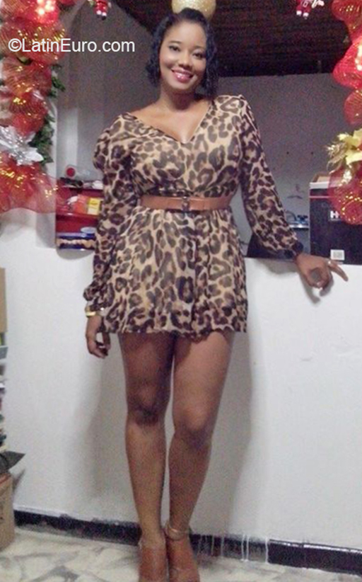 Date this cute Colombia girl Yesenia from Cali CO26300