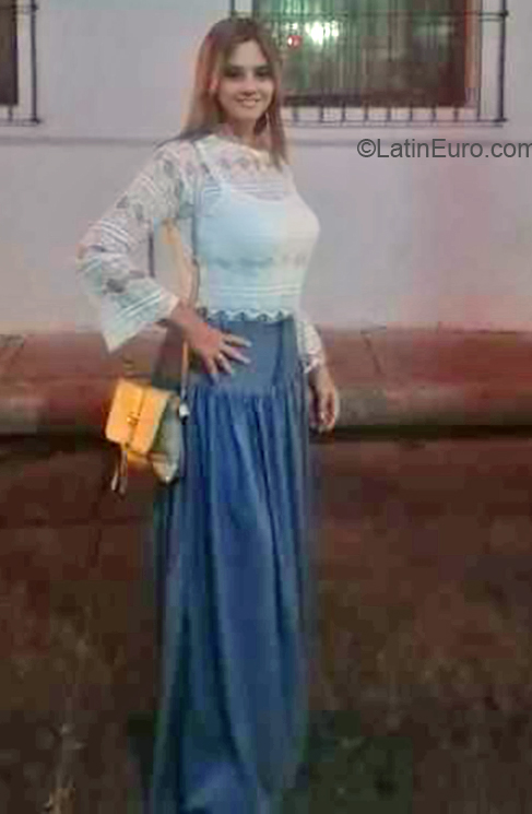 Date this fun Colombia girl Monica from Cucuta CO27056
