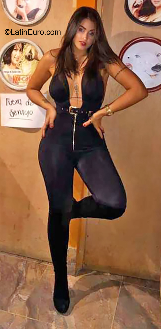 Date this sultry Colombia girl Katherine from Medellin CO26346