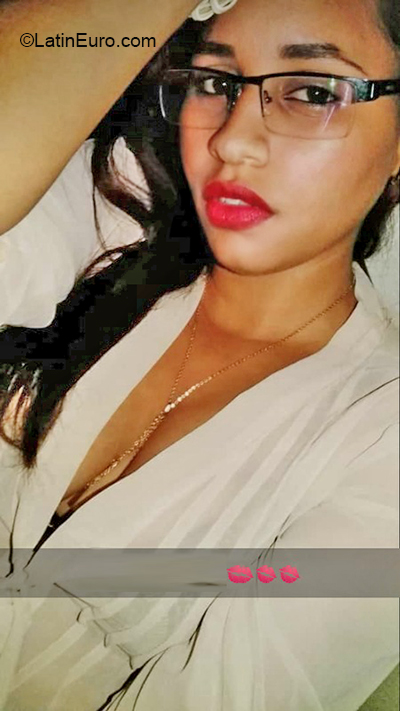 Date this pretty Dominican Republic girl Solangel from Puerto Plata DO36773
