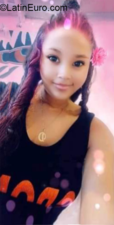 Date this young Venezuela girl Darimar from Caracas VE2832