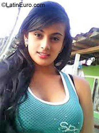 Date this sensual Colombia girl Erika from Cucuta CO26405