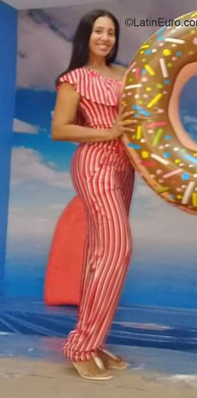 Date this nice looking Brazil girl Fabi from Belem BR10993