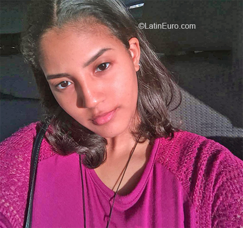 Date this pretty Dominican Republic girl Jeimy from Villa Altagracia DO36906