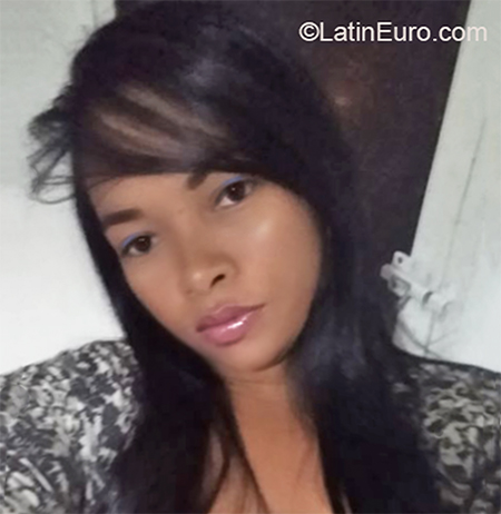 Date this exotic Colombia girl Yeliza from Cartagena CO26476