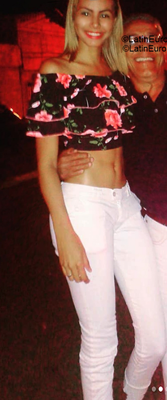 Date this happy Venezuela girl Rosa from Caracas VE2891