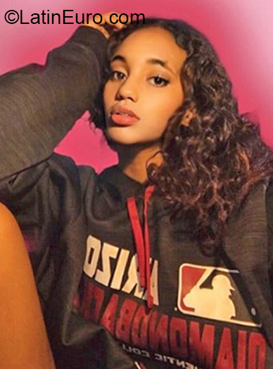 Date this passionate Dominican Republic girl Karla from La Romana DO37060