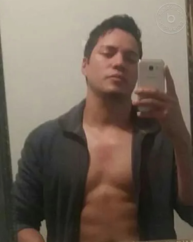 Date this athletic Honduras man Alex from Tegucigalpa HN2748