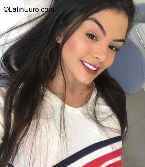 Date this pretty Brazil girl Karlene from Sao Paulo and Imperatriz BR11016