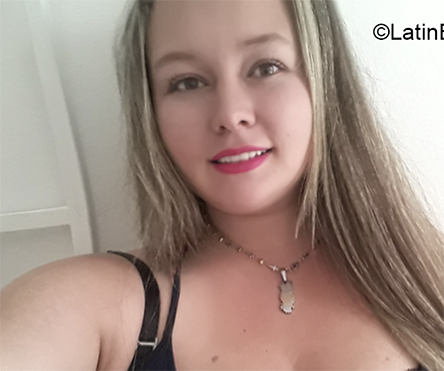 Date this sultry Colombia girl Paola from Bogota CO26586
