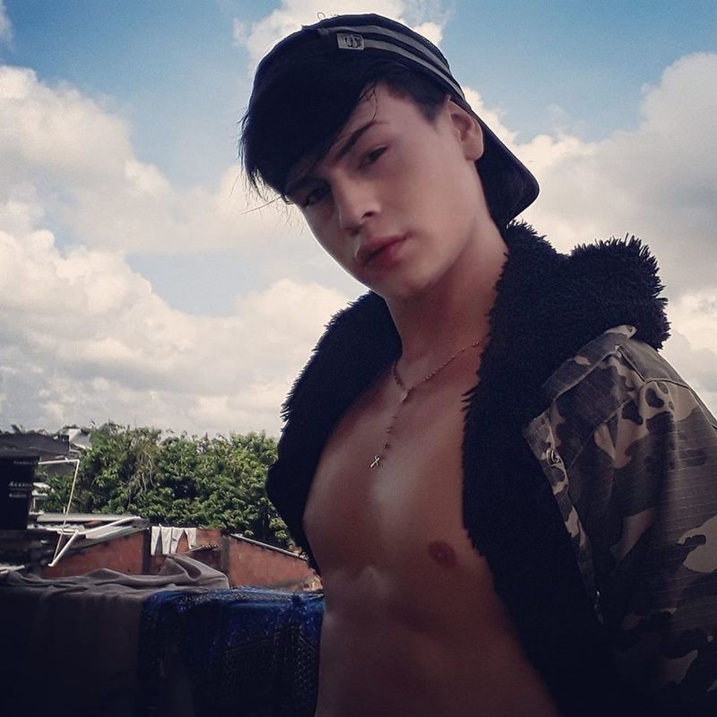 Date this hot Colombia man Mike from Medellin CO26635