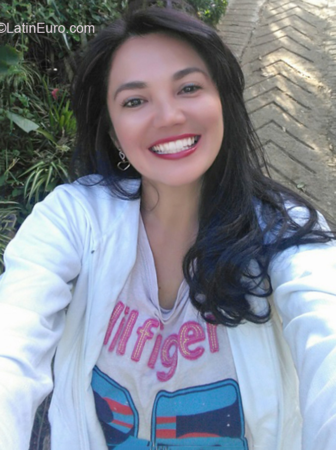 Date this foxy Colombia girl Diana Luz from Sahagun CO26741