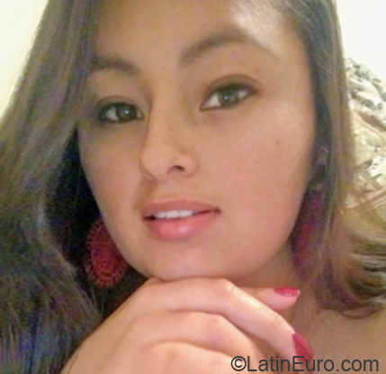 Date this foxy Colombia girl Yisel from Bogota CO26778