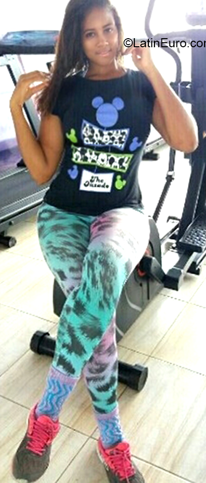 Date this young Brazil girl Nataly from Salvador BR11043