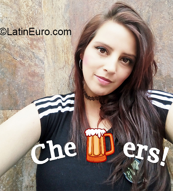 Date this good-looking Colombia girl Alejandra from Medellin CO26791