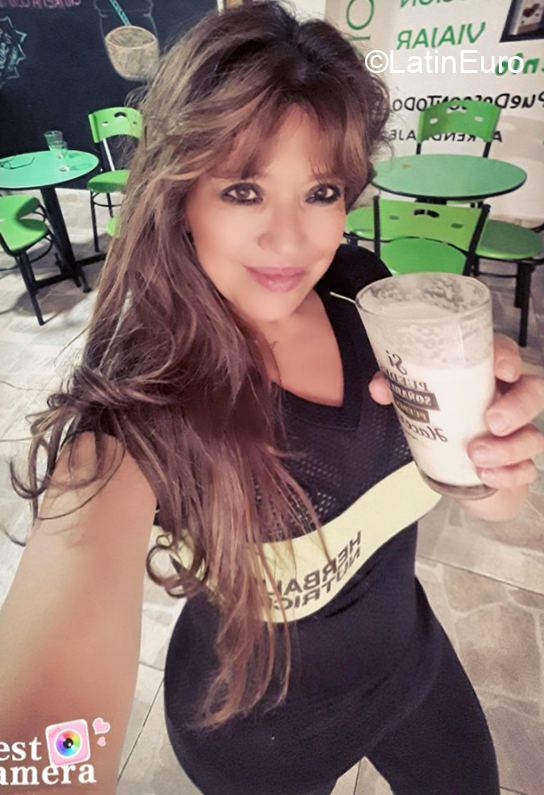 Date this tall Colombia girl Stella from Bogota CO26795