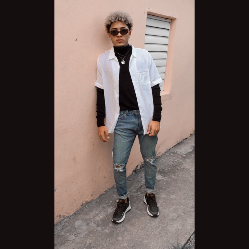 Date this fun Dominican Republic man Lenox from Santo Domingo DO37457
