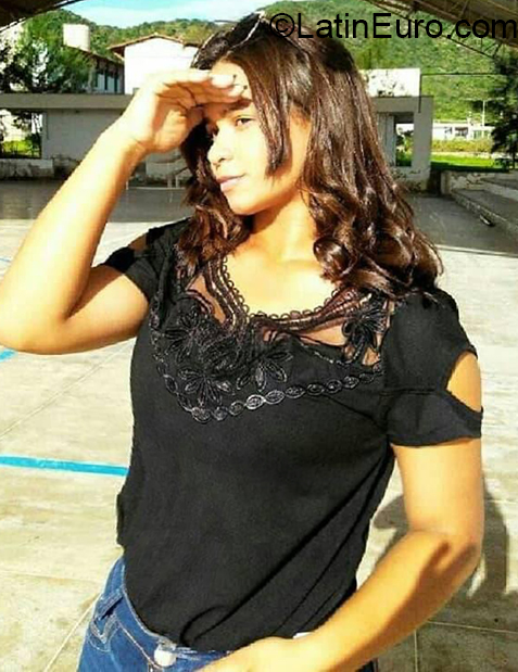 Date this athletic Brazil girl Gabriela from Itapipoca BR11055