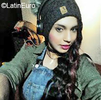 Date this lovely Colombia girl Nicole from Bogota CO26852
