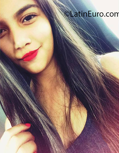 Date this sensual Mexico girl Alejandra from Oaxaca MX1787