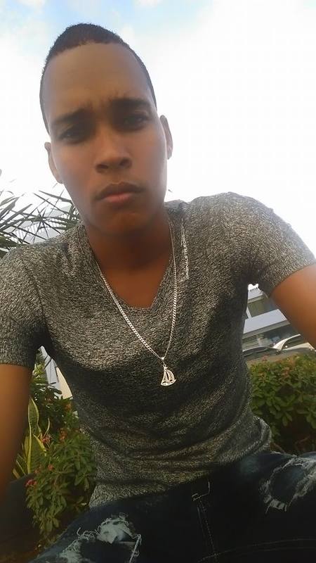 Date this attractive Dominican Republic man Angel from España DO37534