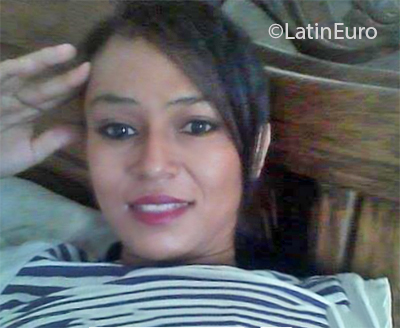 Date this happy Colombia girl Berta from Barranquilla CO26934