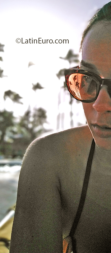 Date this exotic Brazil girl Bruna from Aracaju BR11089