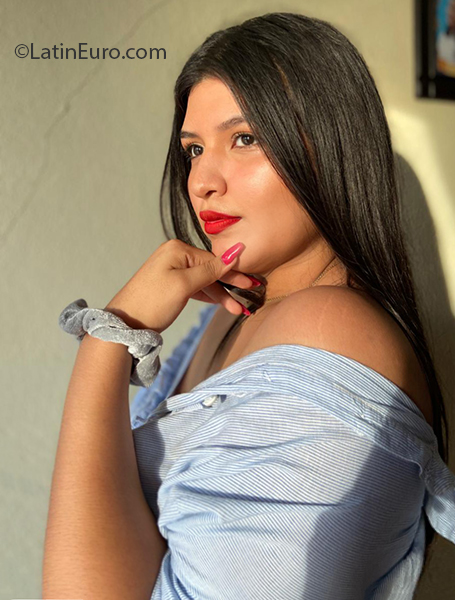 Date this delightful Mexico girl Valeria from Balancan MX1809