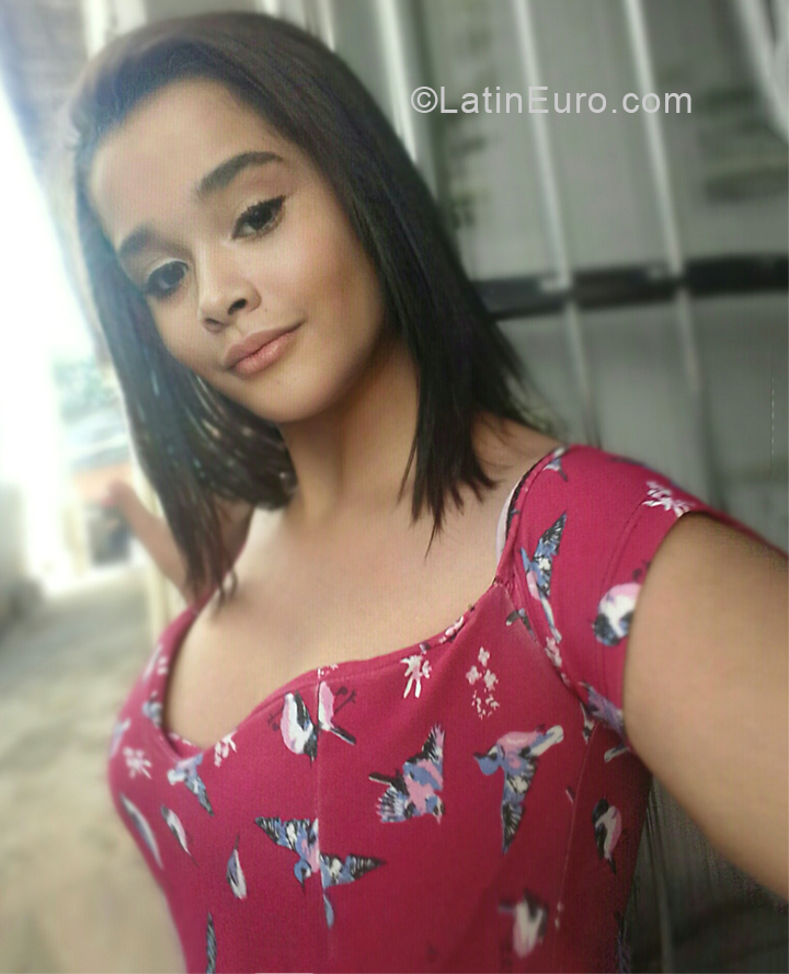 Date this tall Brazil girl Adriana from Sao Paulo BR11106