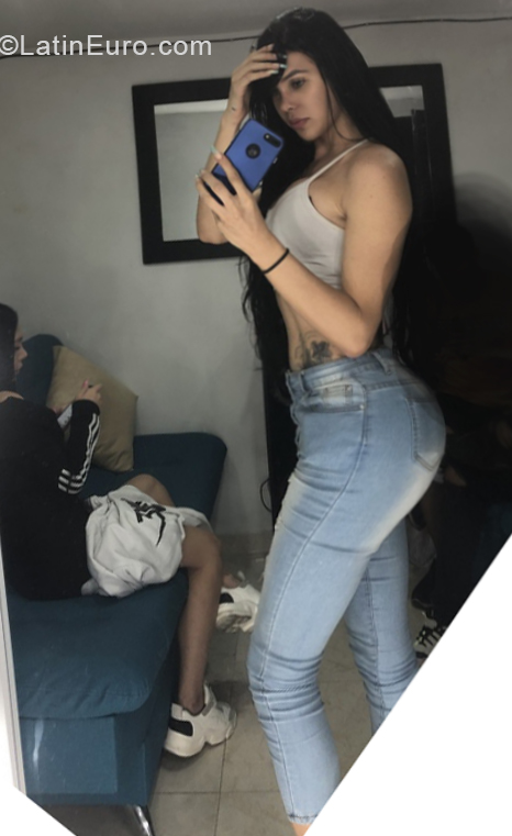 Date this athletic Colombia girl Brianna from Medellín CO27133