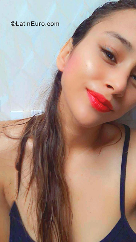 Date this sultry Venezuela girl Dayana from Magangue VE3120