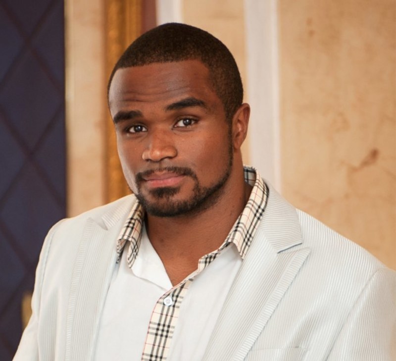 Date this georgeous United States man Ronstewart from Greensboro US20740