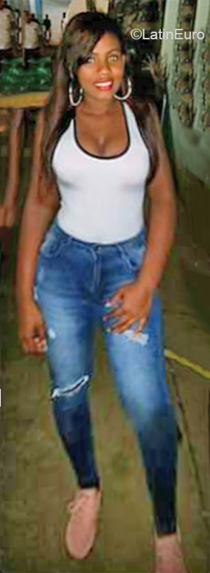 Date this delightful Dominican Republic girl Rosa from Santo Domingo DO38036