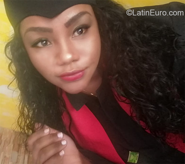 Date this charming Colombia girl Anny from Medellin CO27254