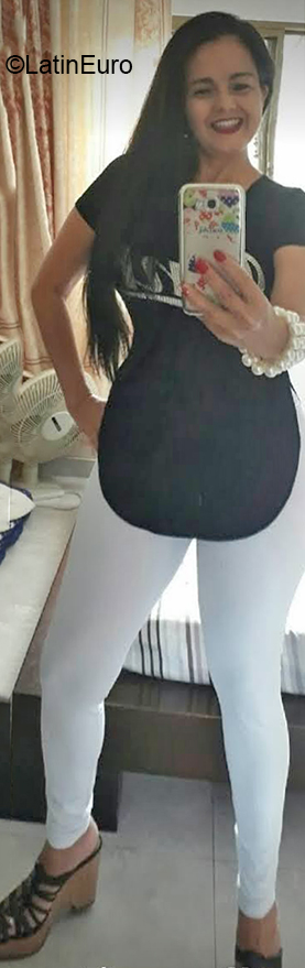 Date this georgeous Colombia girl Esperanza from Cali CO27284
