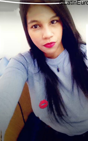 Date this beautiful Venezuela girl Mimi from Caracas VE3523