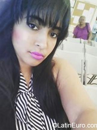 Date this fun Dominican Republic girl Estefany from Santiago DO38093