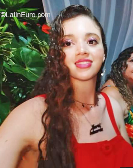 Date this delightful Brazil girl Maria from Teofilo-Otoni BR11135