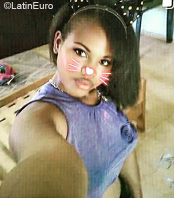 Date this hard body Venezuela girl Yurva from Margarita Island VE3201