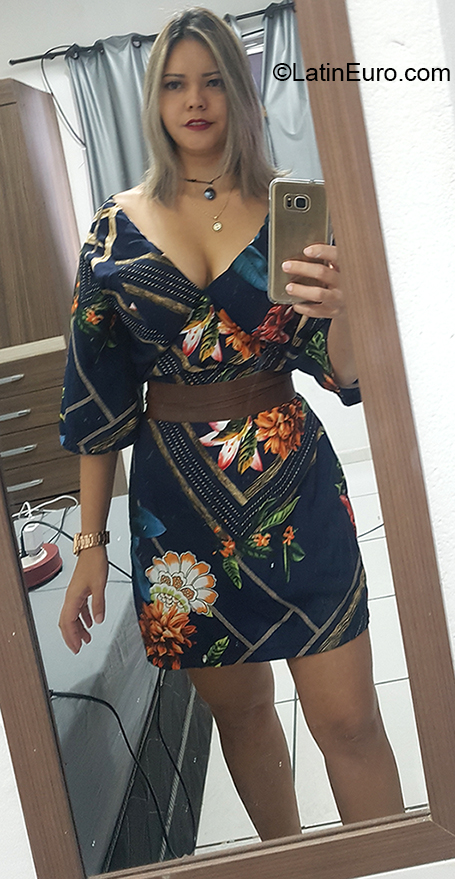 Date this fun Brazil girl Beatriz from Ananindeua BR11143
