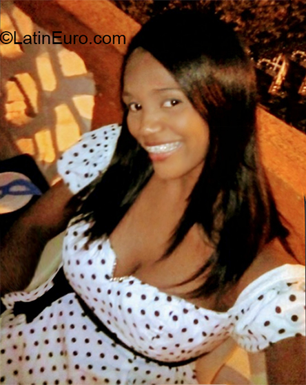 Date this passionate Colombia girl Zuleimy from Cartgena CO27501