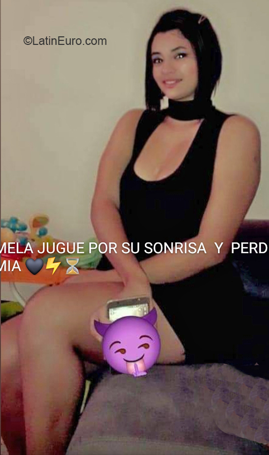 Date this tall Spain girl Dahiana from Zaragoza ES502