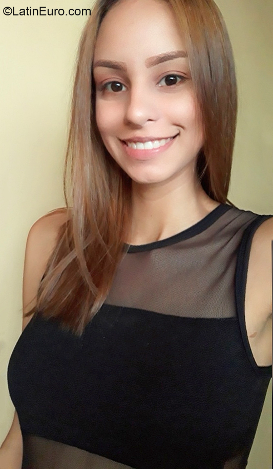 Date this tall Venezuela girl Remar from Barinas VE3247