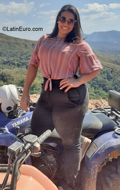 Date this happy Venezuela girl Sofi from Valencia VE3344