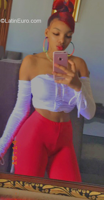 Date this charming Dominican Republic girl Yafreisy from Santo Domingo DO38334