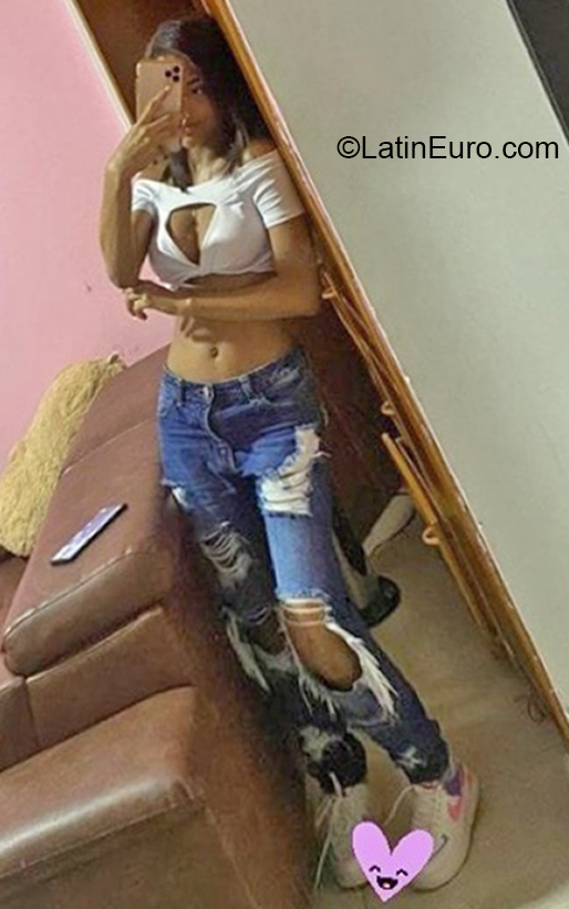 Date this funny Colombia girl Hillary from Cali CO27742