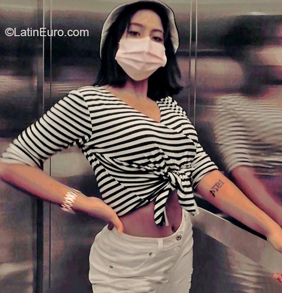Date this good-looking Costa Rica girl Alondra from Heredia CR398